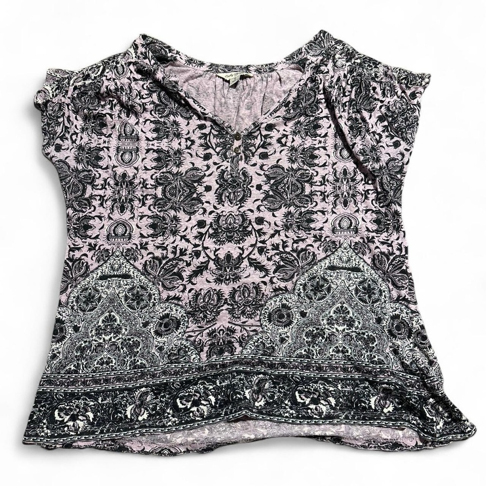 Vintage Lucky Brand V-neck with Short Sleeves